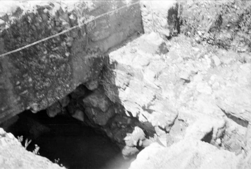 1-00008/ 07550/ 16778 - Roma - Foro Romano - Zona davanti Arco di Augusto 
