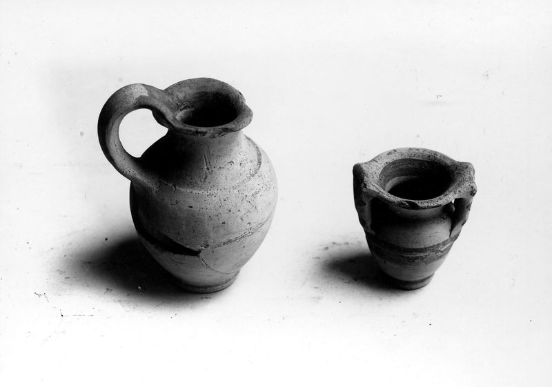 010296 - reperto - Ceramica di tipo subgeometrico, vasetti votivi arcaici dal Comizio; neg. serie F, n. 721