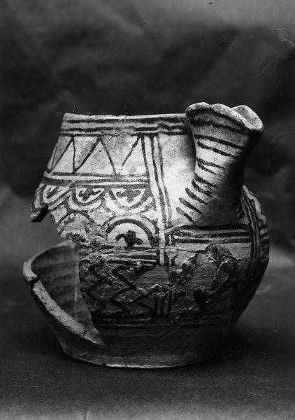 021798 - reperto - Raccolta medievale, vasellame dalla Fonte di Giuturna; neg. serie F, n. 1095