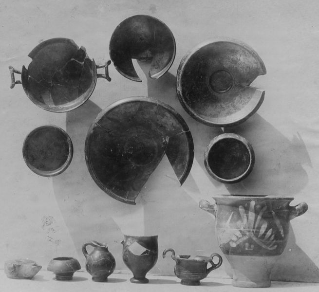 016951 - reperto - Ceramica campana, lucerna tardo ellenistica dalla Regia; Neg. Serie C, Nr. 41