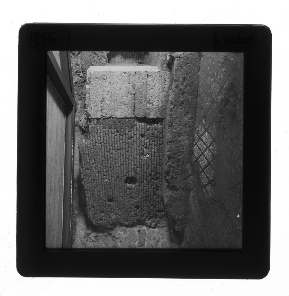 Diapositiva 6 X 6 - 1256.JPG