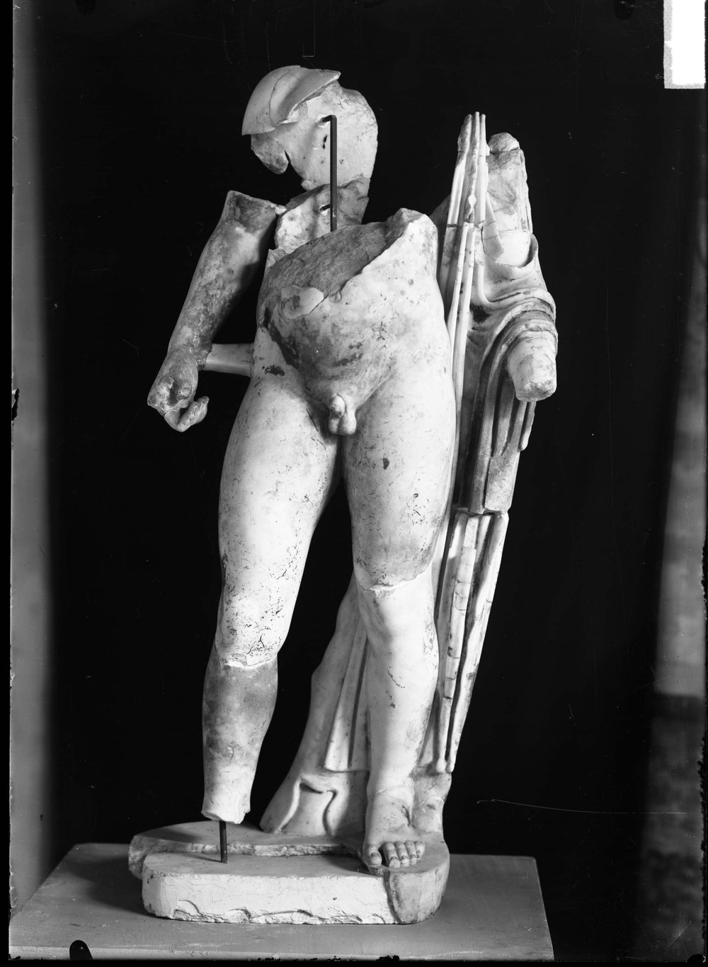 AP1414-asf011511.jpg