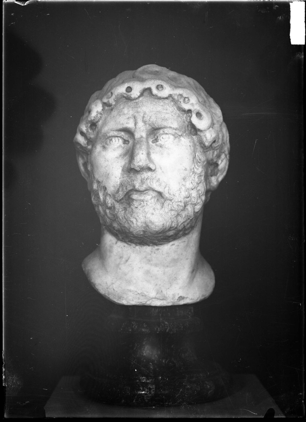 AP1422-asf011519.jpg