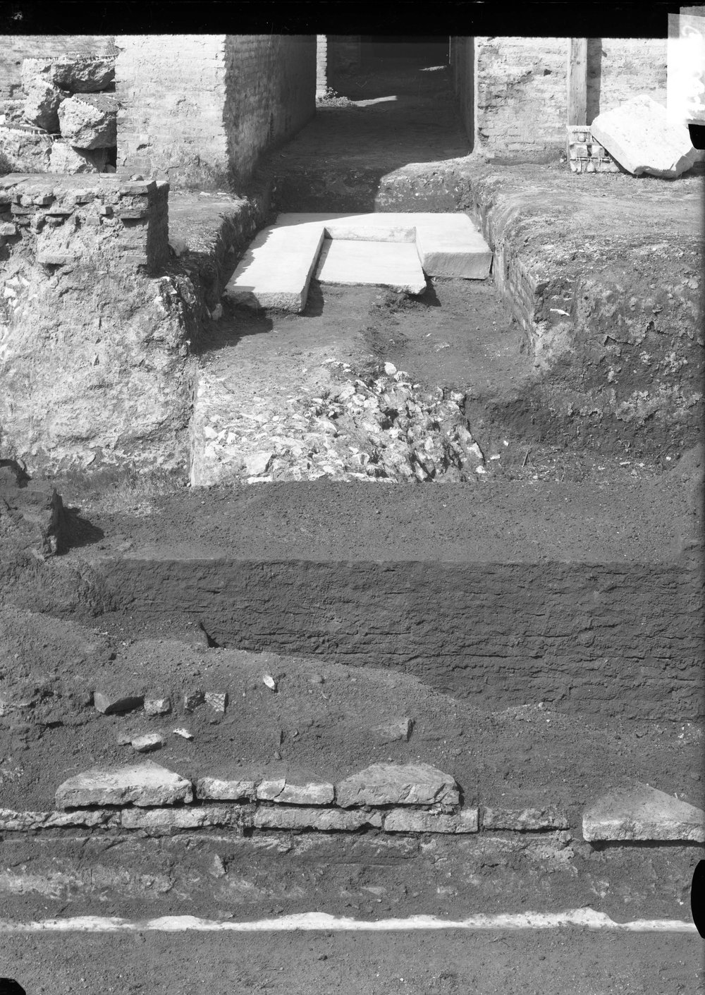 DA1633-asf011804.jpg