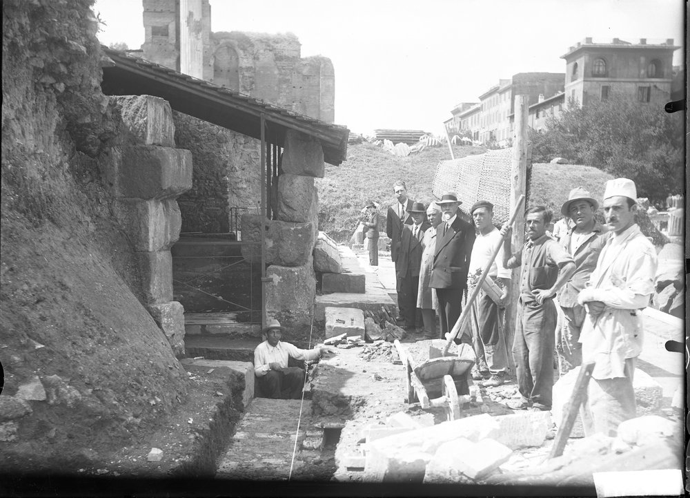 Tempio del Divo Giulio - 1227.tif