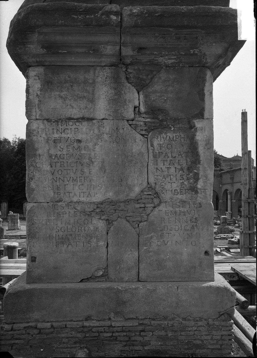 Colonna di Foca 1278.tif