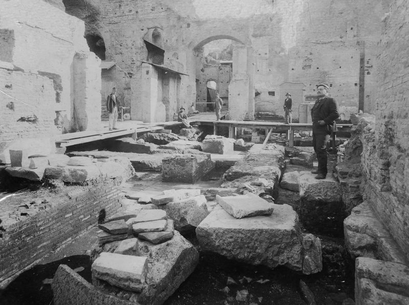 019496 - scavo archeologico - S. Maria Antiqua: esplorazione dell'area compresa fra il Sacrario di Giuturna e il Palazzo Imperiale