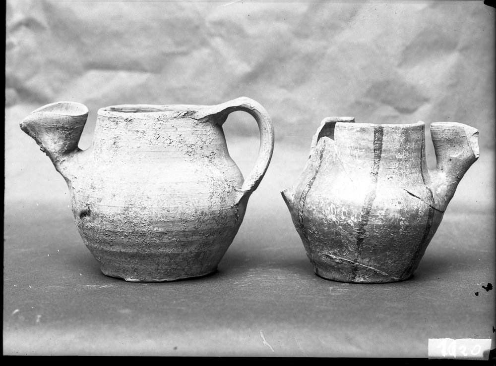 Vasi medievali 1120.tif