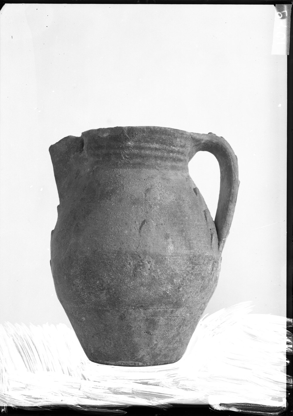 Vasi medievali dalla fonte di Giuturna 1079.tif