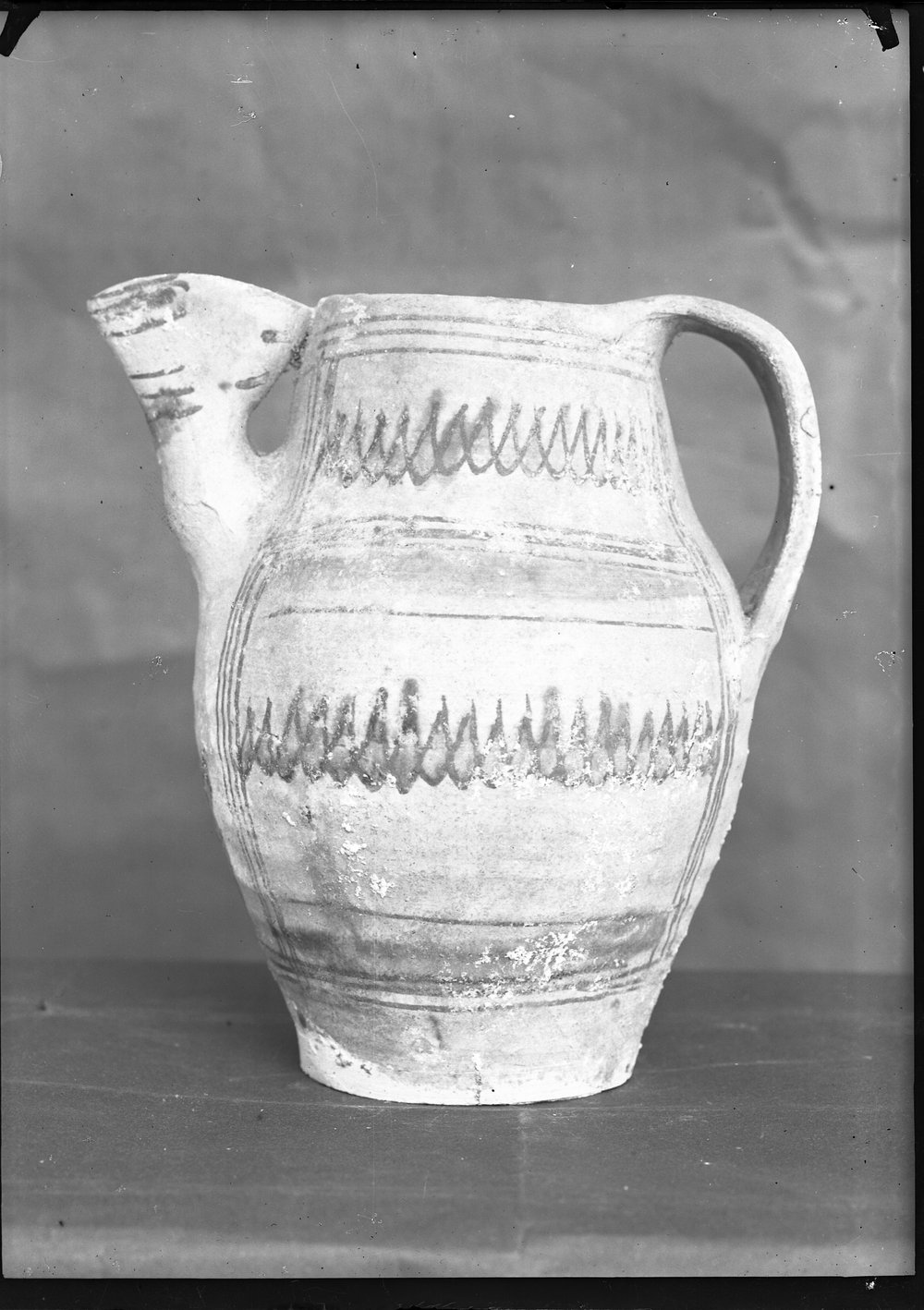 Vasi medievali dalla fonte di Giuturna 1099.tif