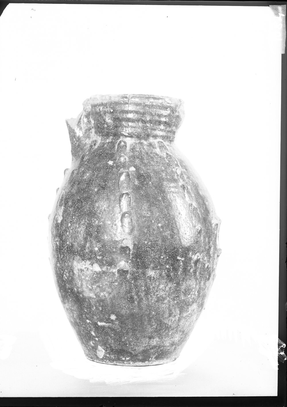 Vasi medievali dalla fonte di Giuturna 1084.tif