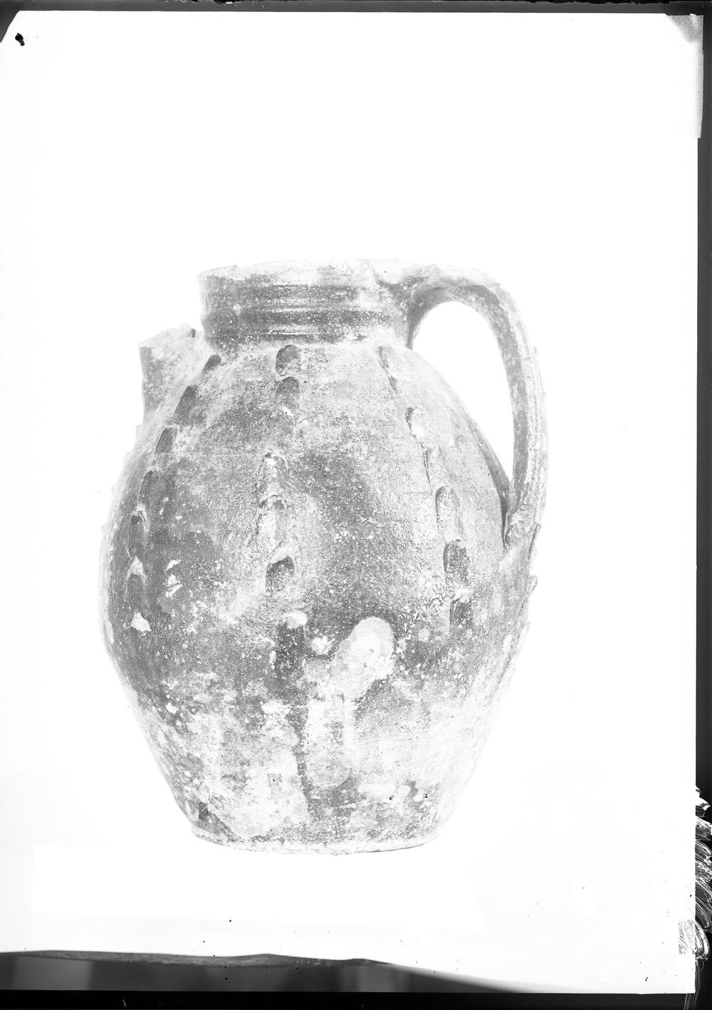 Vasi medievali dalla fonte di Giuturna 1085.tif