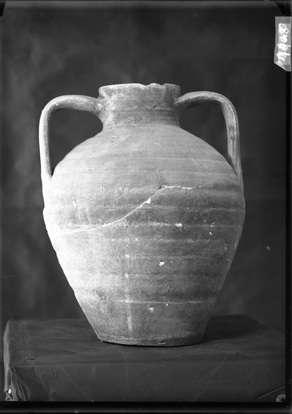 Vasi medievali dalla fonte di Giuturna 1140.tif