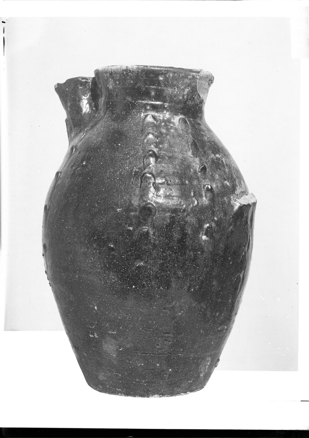 Vasi medievali dalla fonte di Giuturna 1083.tif