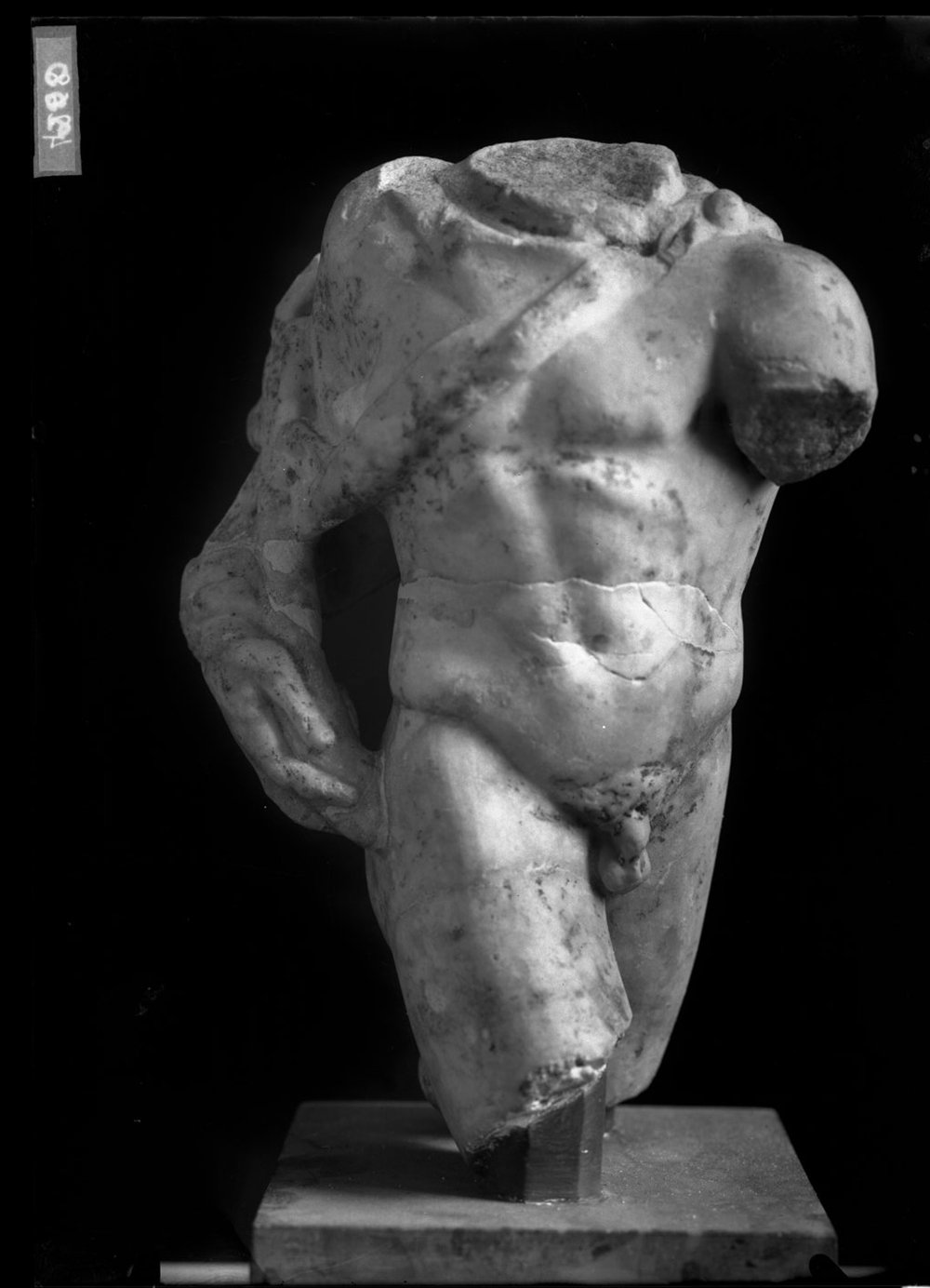 Frammenti scultorei 900.jpg