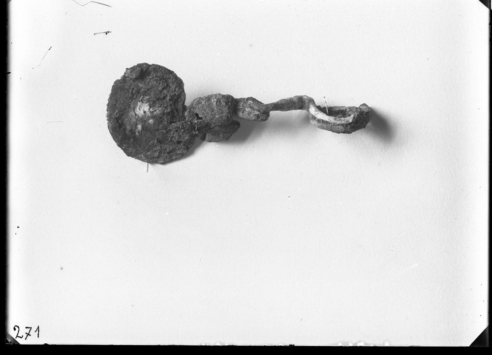 Materiale dal sepolcreto 271.jpg