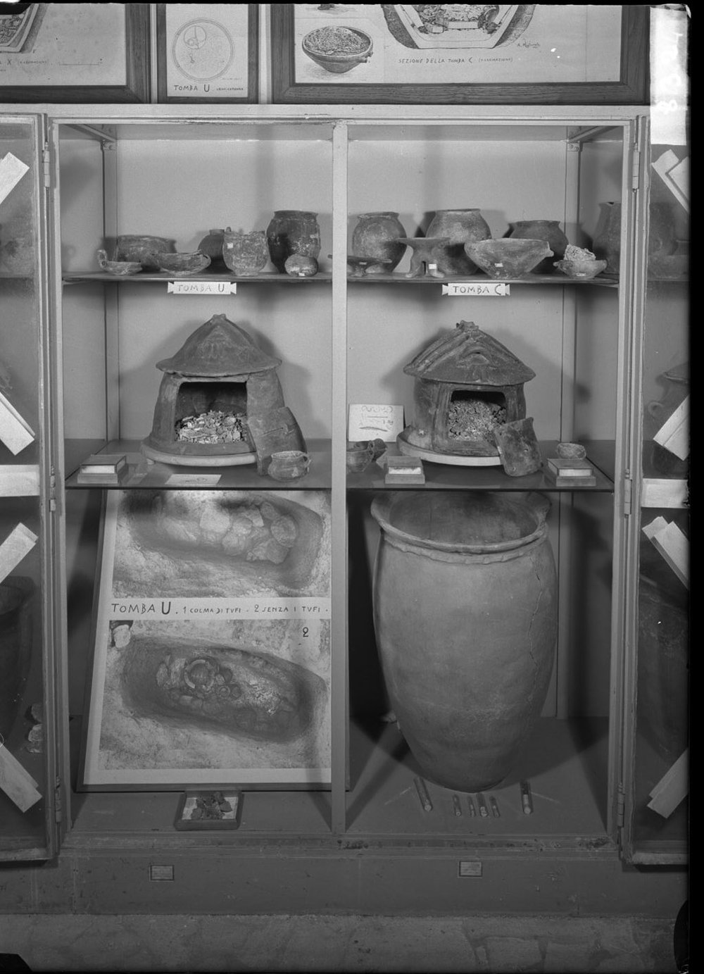 Materiale dal Sepolcreto 832.jpg