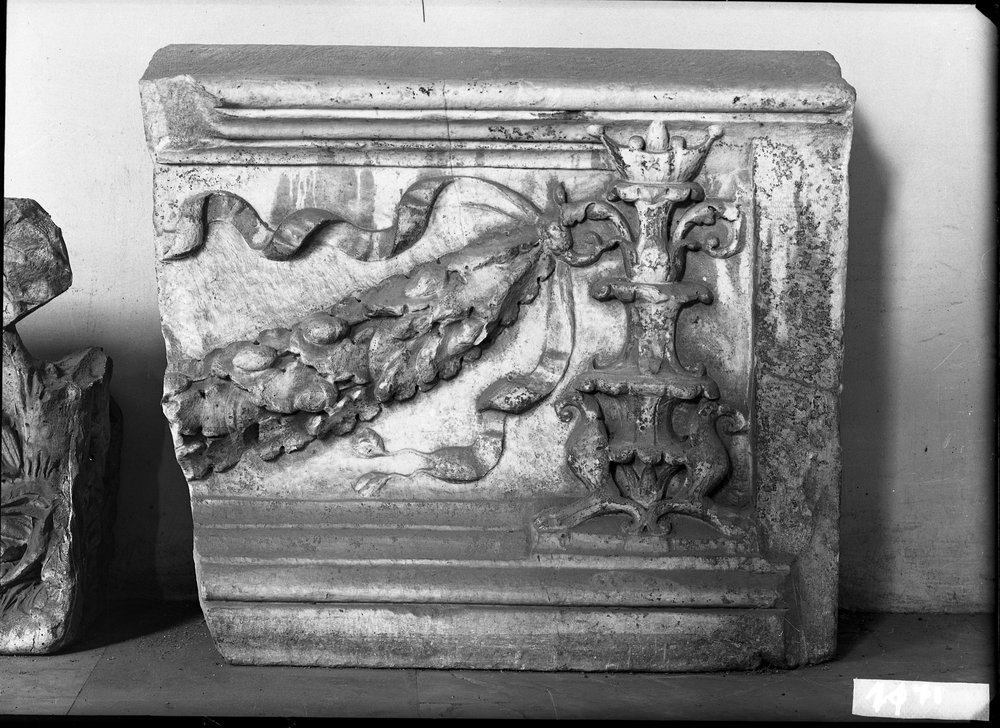 Frammenti architettonici 1171.tif