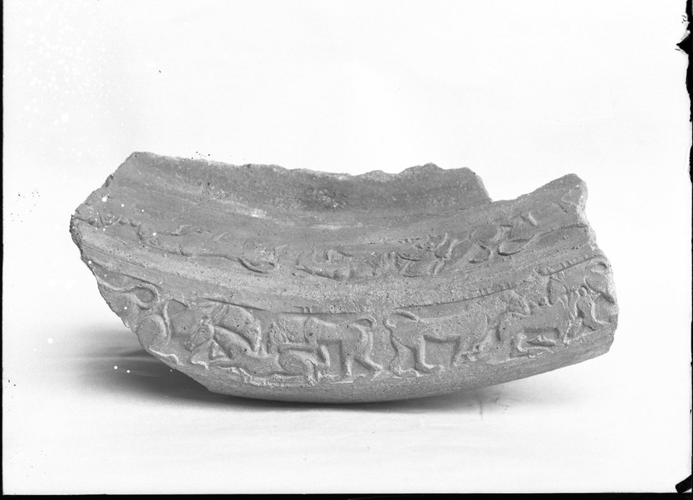 Materiale dalla Cloaca Maxima 951.jpg