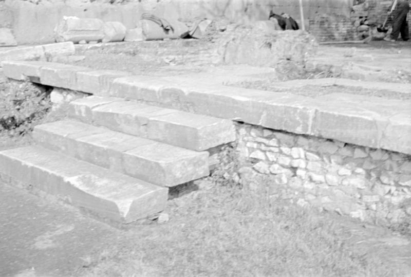 1-00009/ 07551/ 16779 - Roma - Foro Romano - Zona a Nord del Sepolcreto