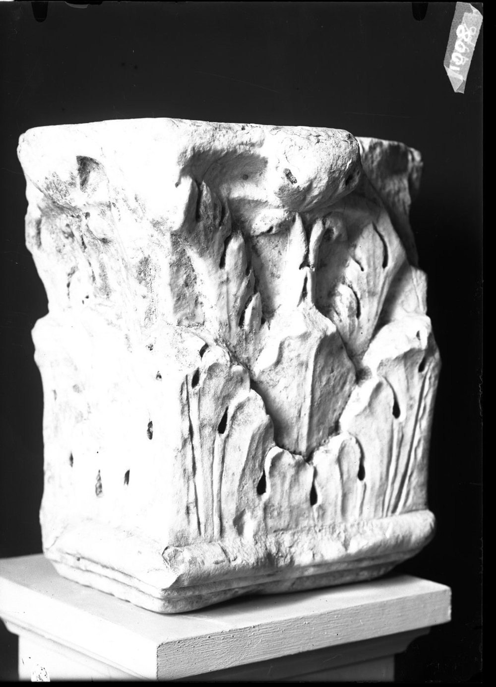 Capitelli 1008.jpg