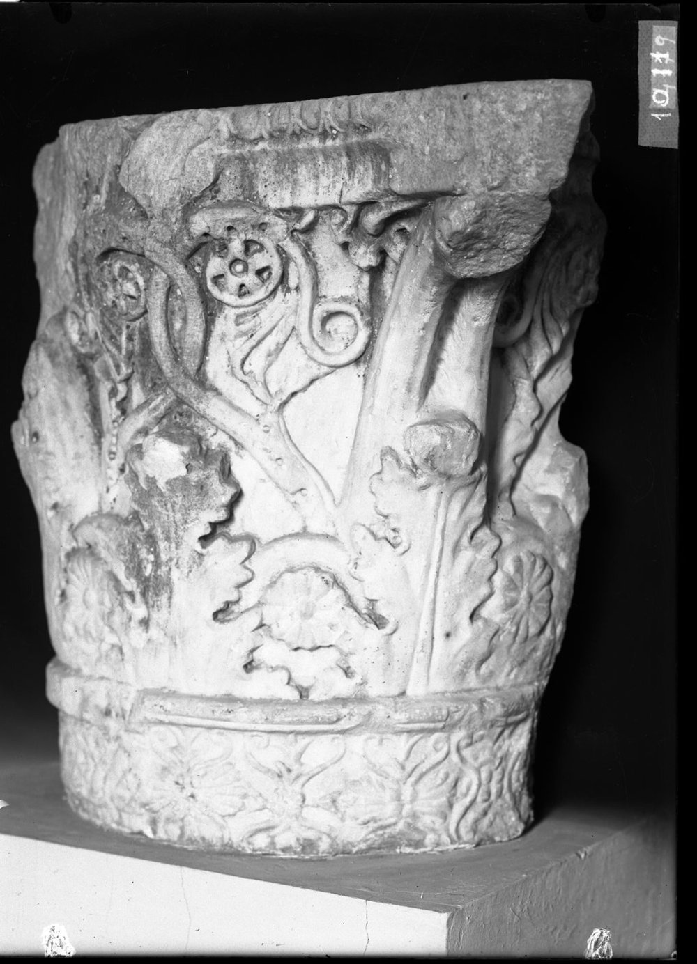 Capitelli 1011.jpg