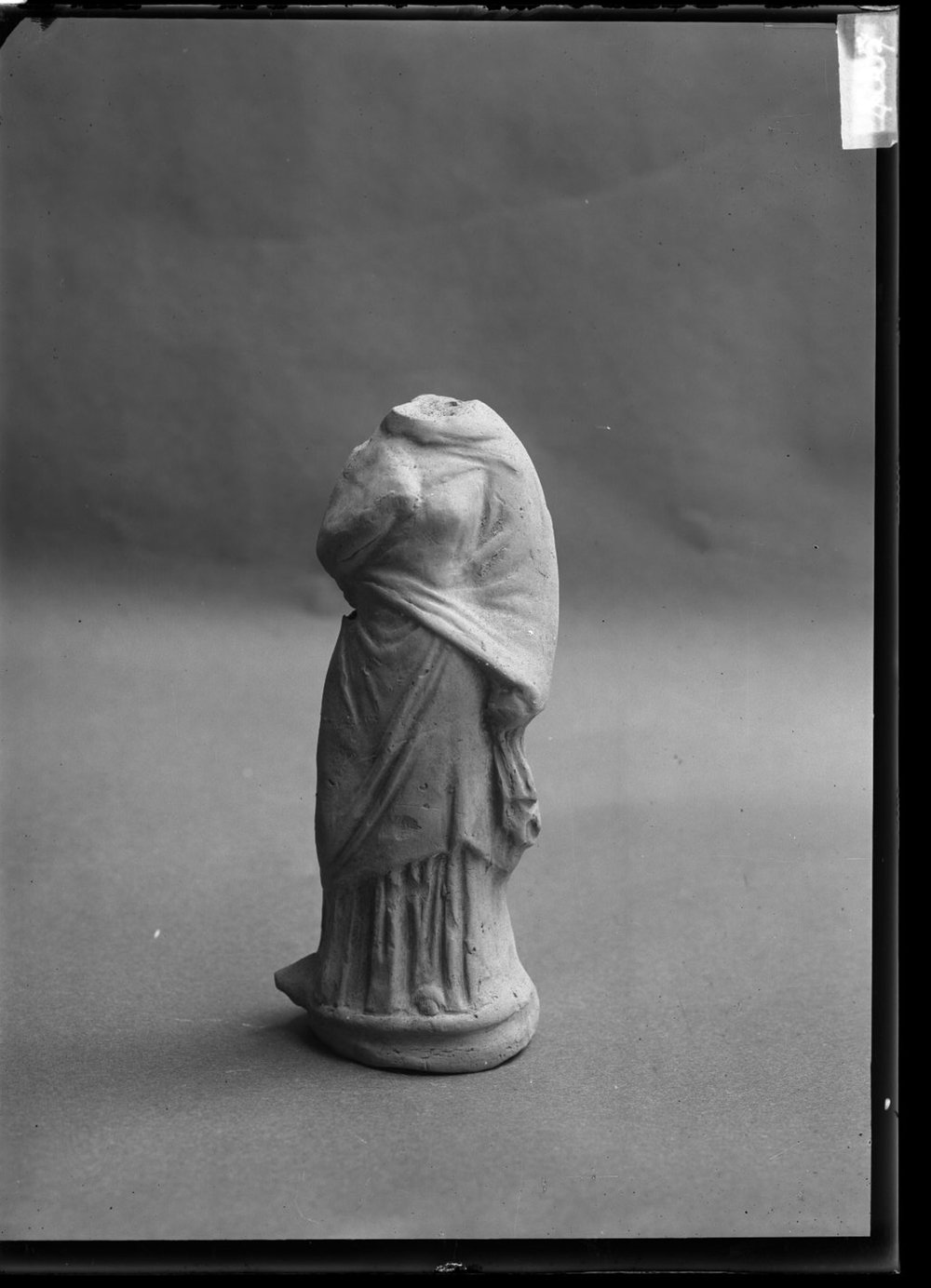 Materiale dalla sala di Vesta 635.jpg