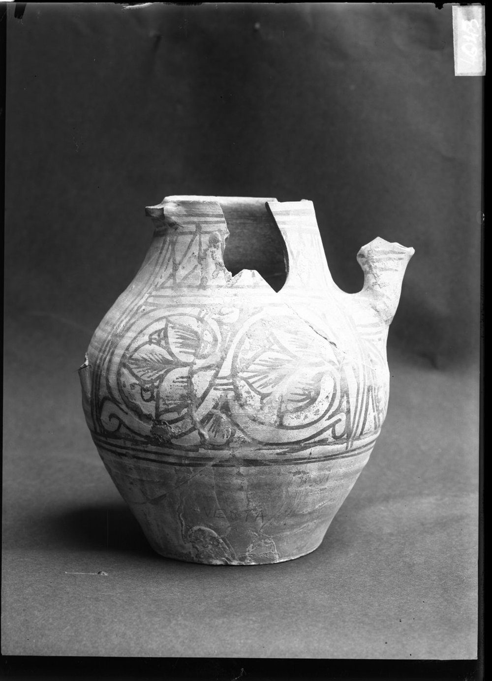 Materiale dalla sala di Vesta 643.jpg