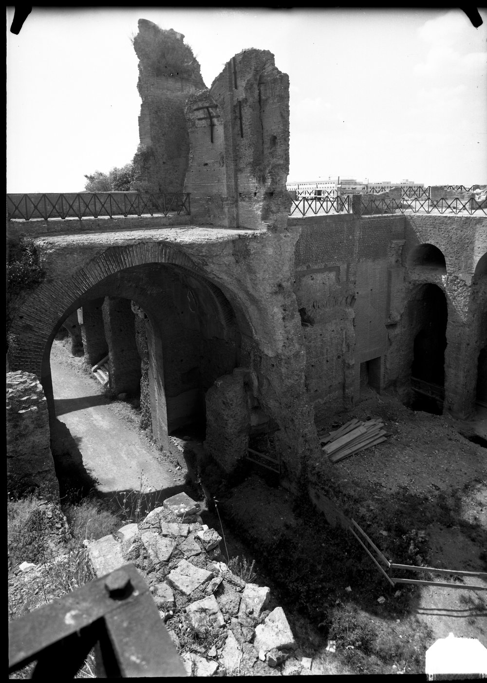 Zona del ponte, prima del restauro (Giugno 1964) - 2465.tif