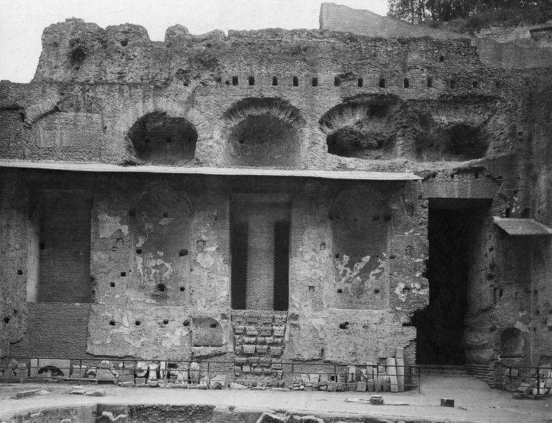 019550 - scavo archeologico - S. Maria Antiqua, atrio, parete orientale