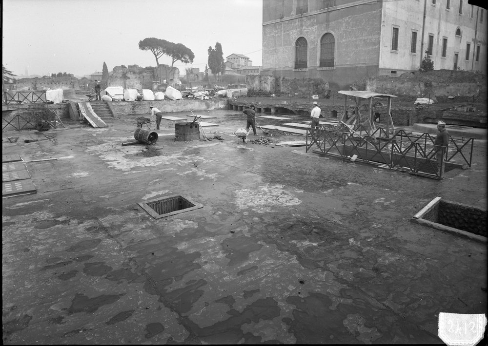 Palatino, copertura della Domus Transitoria - 2412.tif