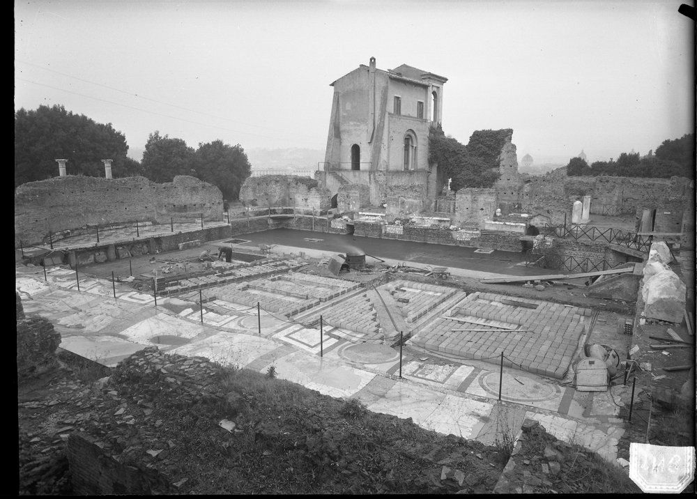 Palatino, copertura della Domus Transitoria - 2418.tif