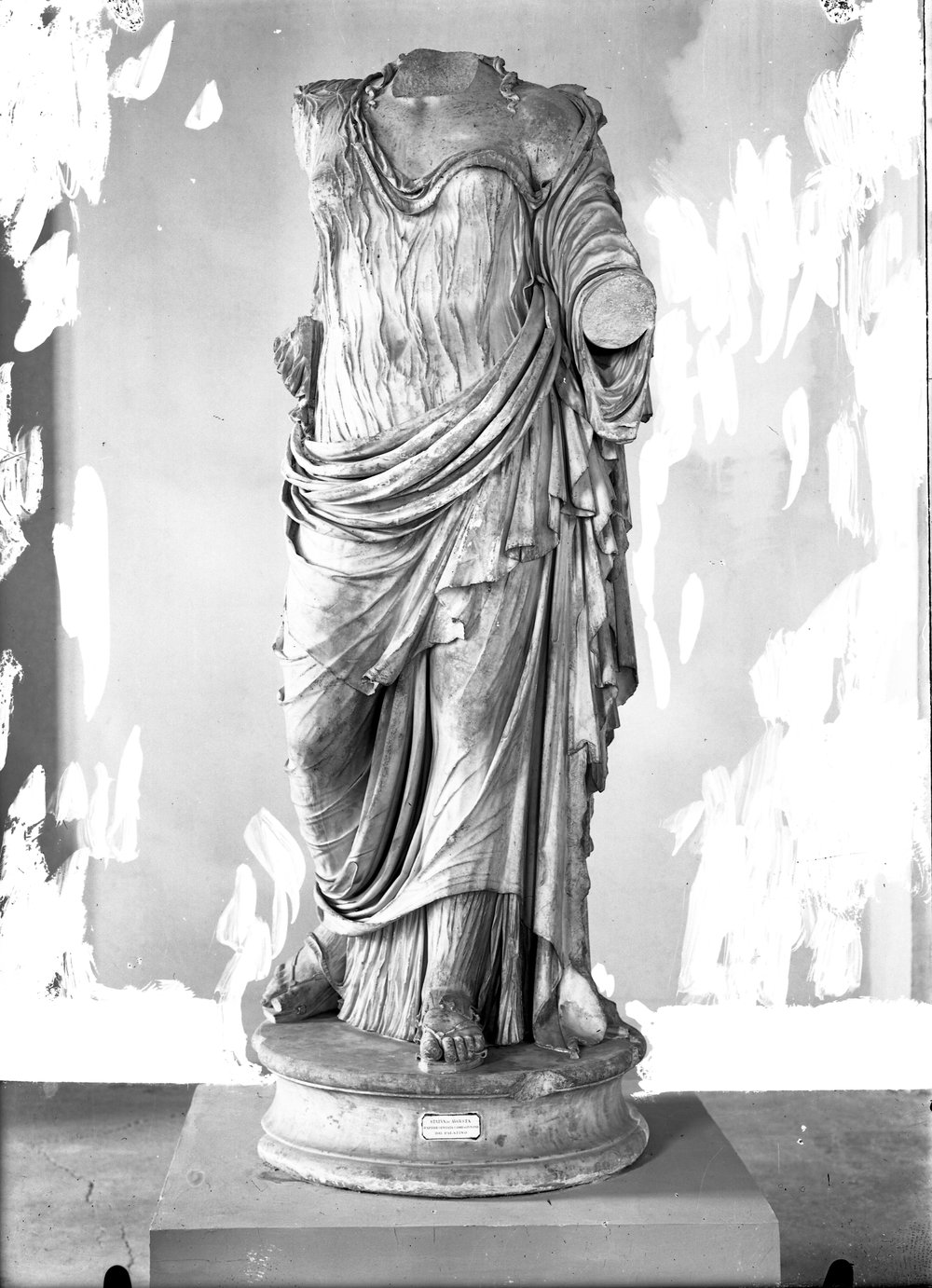 Busti e statue 1461.tif