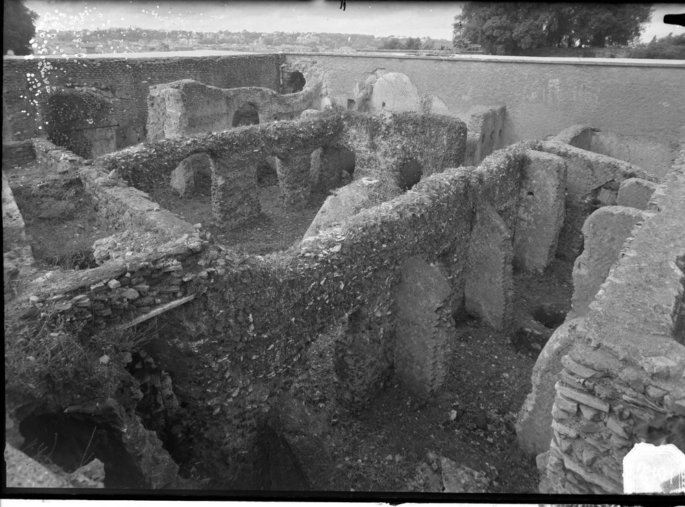 CL2701-asf011730.jpg