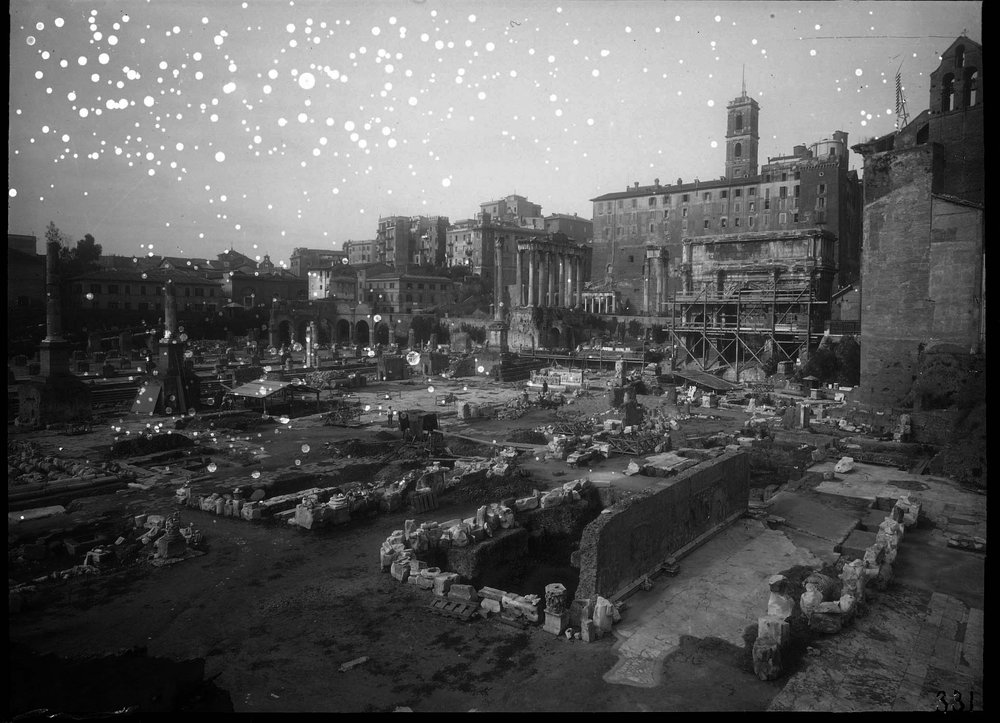 Lastra 331, veduta generale della piazza.jpg