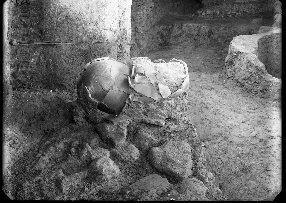 Lastra 424, Sepolcreto.jpg