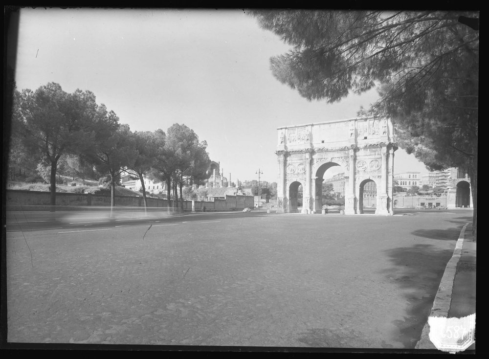 Lastra 2587, Via S.Gregorio veduta est, nuovo ingresso Via Sacra.jpg