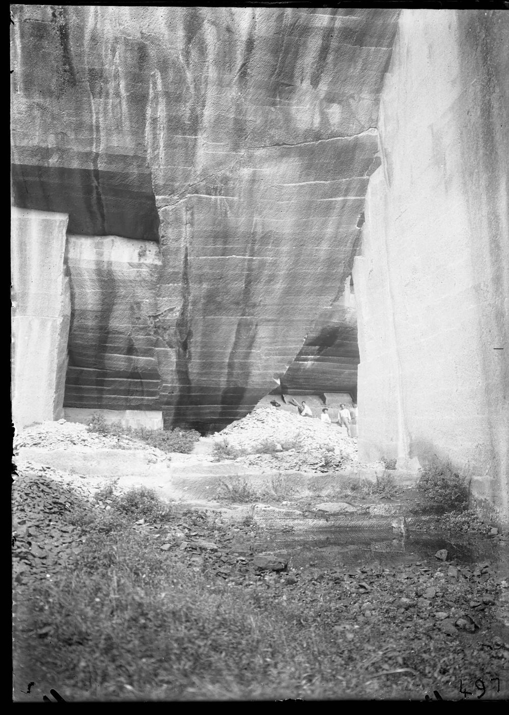 Lastra 497, Cave di peperino a Marino.jpg