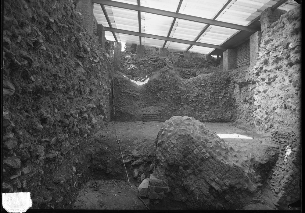 Lastra 2647, Bagno Repubblicano Velia, particolare della zona contigua alla via Nova dopo il restauro, Marzo 1966.tif