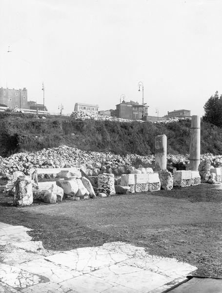011521 - scavo archeologico - Basilica Emilia, scavi dal 1932-1936-1942, verso l'Aula, visto da ovest. Neg. serie E nÂ° 1148