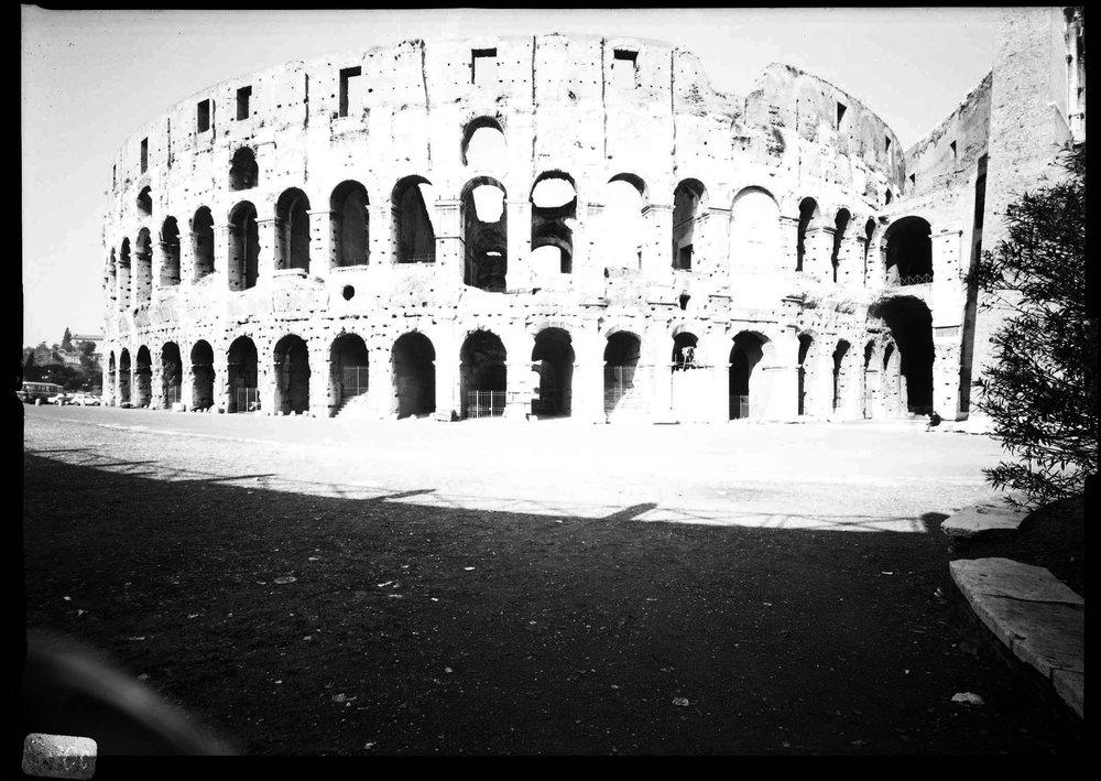 Pellicola 2800, Colosseo dopo ripulitura primavera '69.jpg