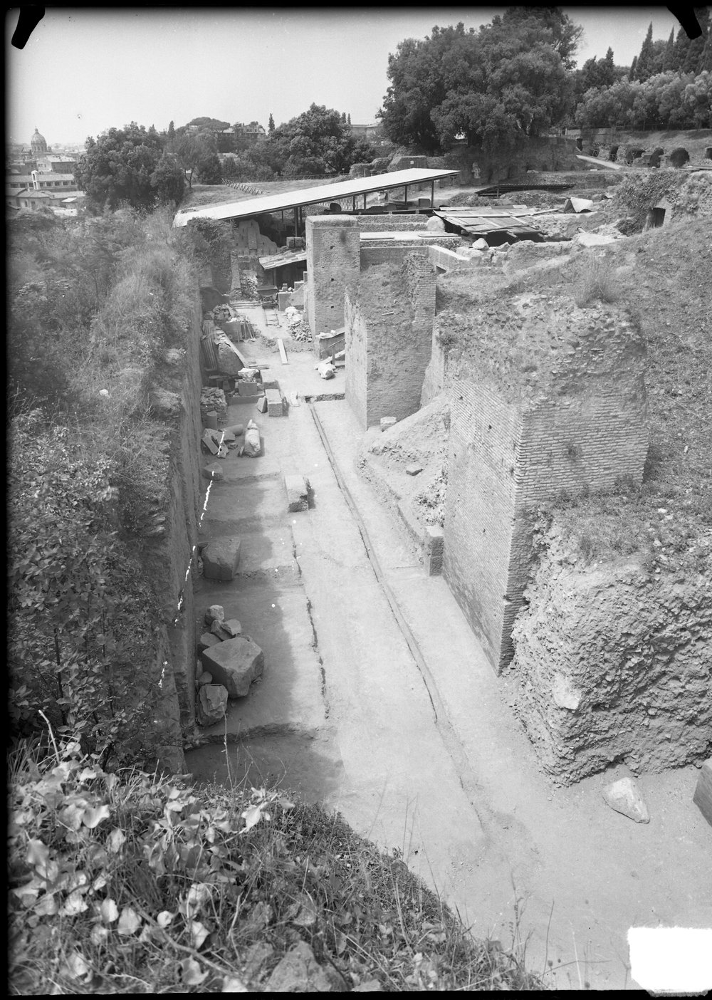 Lastra 2284, Palatino zona augustea, stato dello scavo nel luglio 1961.tif