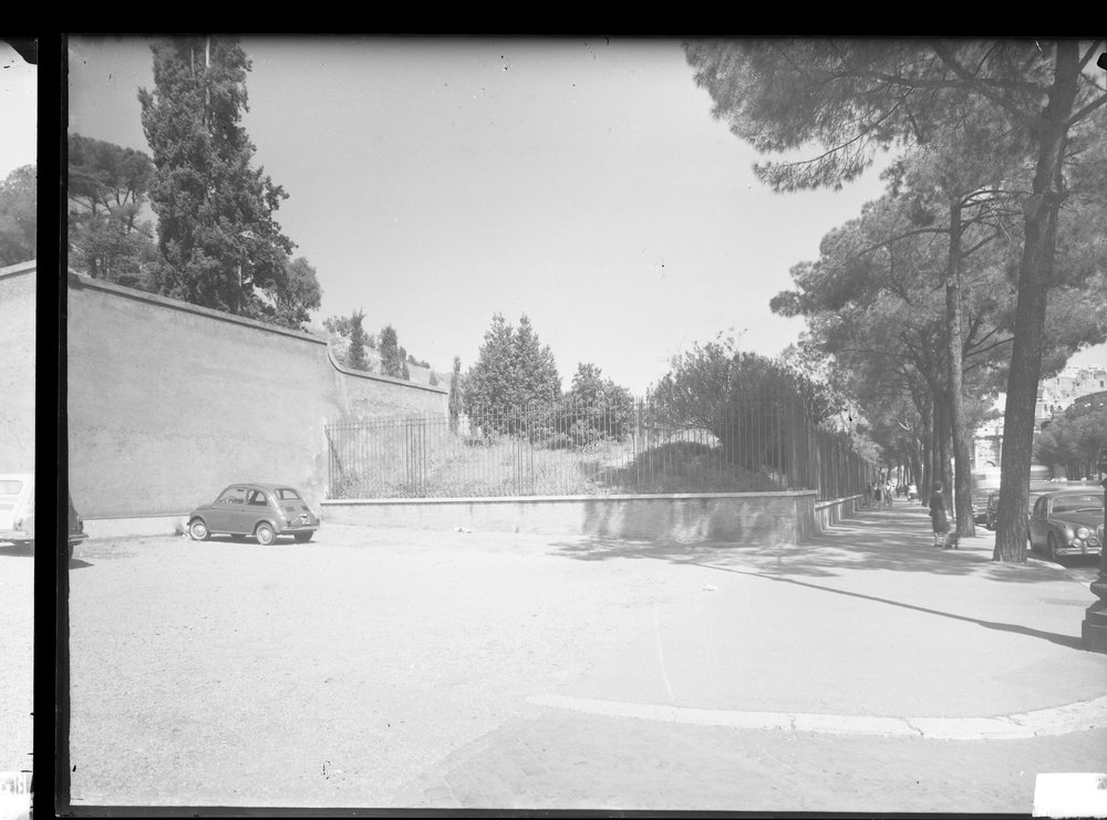 Lastra 2668, Palatino - nuova cancellata a Via S.Gregorio.tif