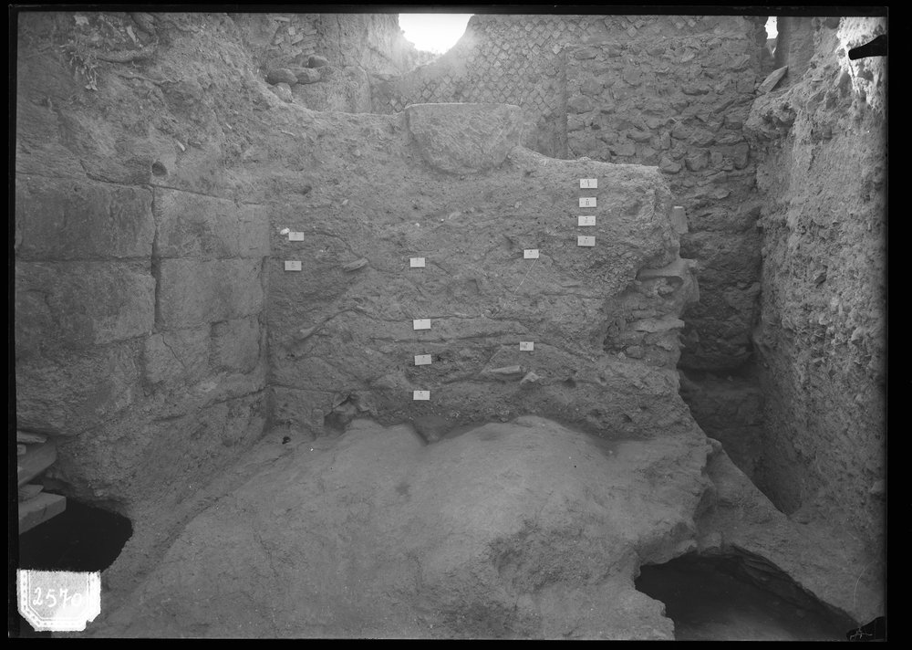 Lastra 2570, Palatino, scavi a sud-ovest delle Scalae Caeci.tif
