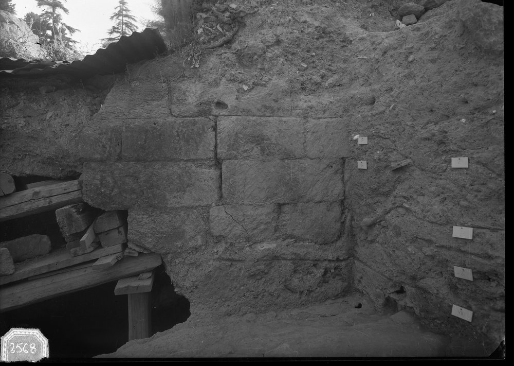 Lastra 2568, Palatino, scavi a sud-ovest delle Scalae Caeci.tif