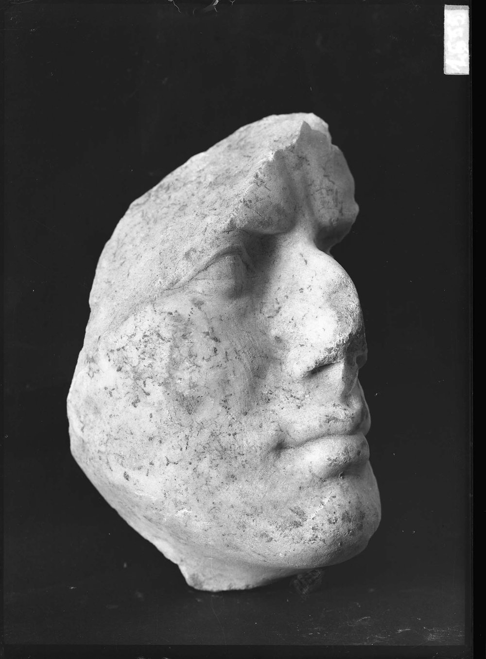 Lastra 1535, Antiquario Platino.jpg