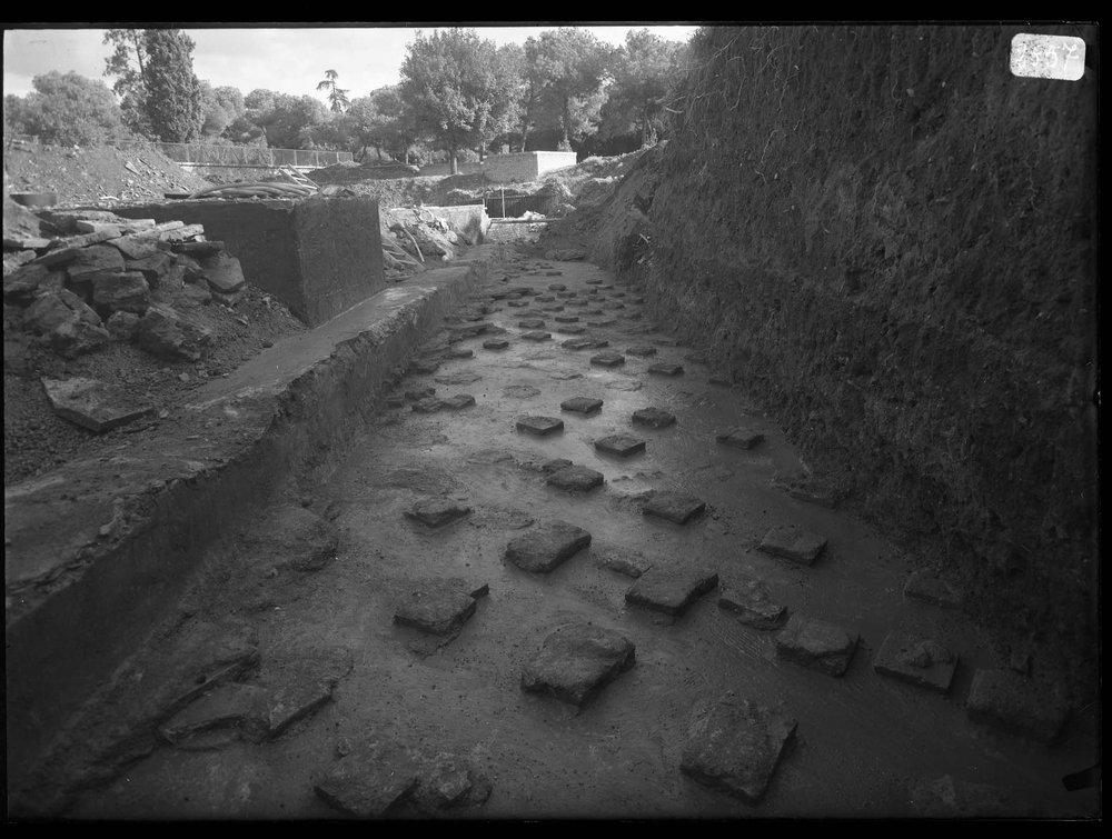 Lastra 2857, Domus Aurea - zona sopra l'ottagono resti di un vespaio.jpg