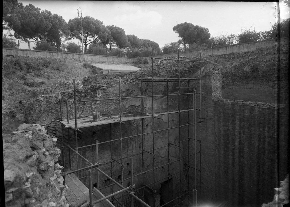 Lastra 2843,  Domus Aurea zona nord ovest consolidamento e protezione dei muri.jpg