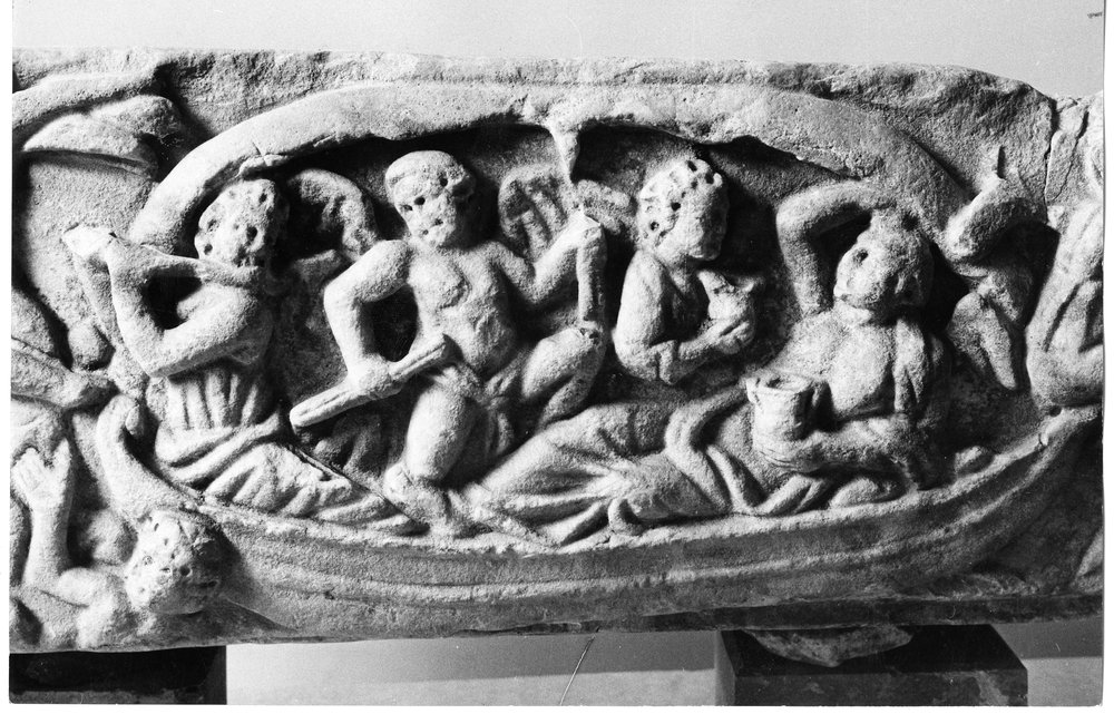 Sarcofago Antiquarium Forense 8.tif