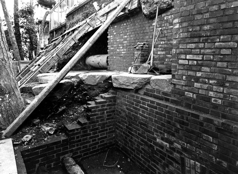 005730 - scavo archeologico - Clivio Palatino, lato sinistro: scavo, livello augusteo gennaio 1987